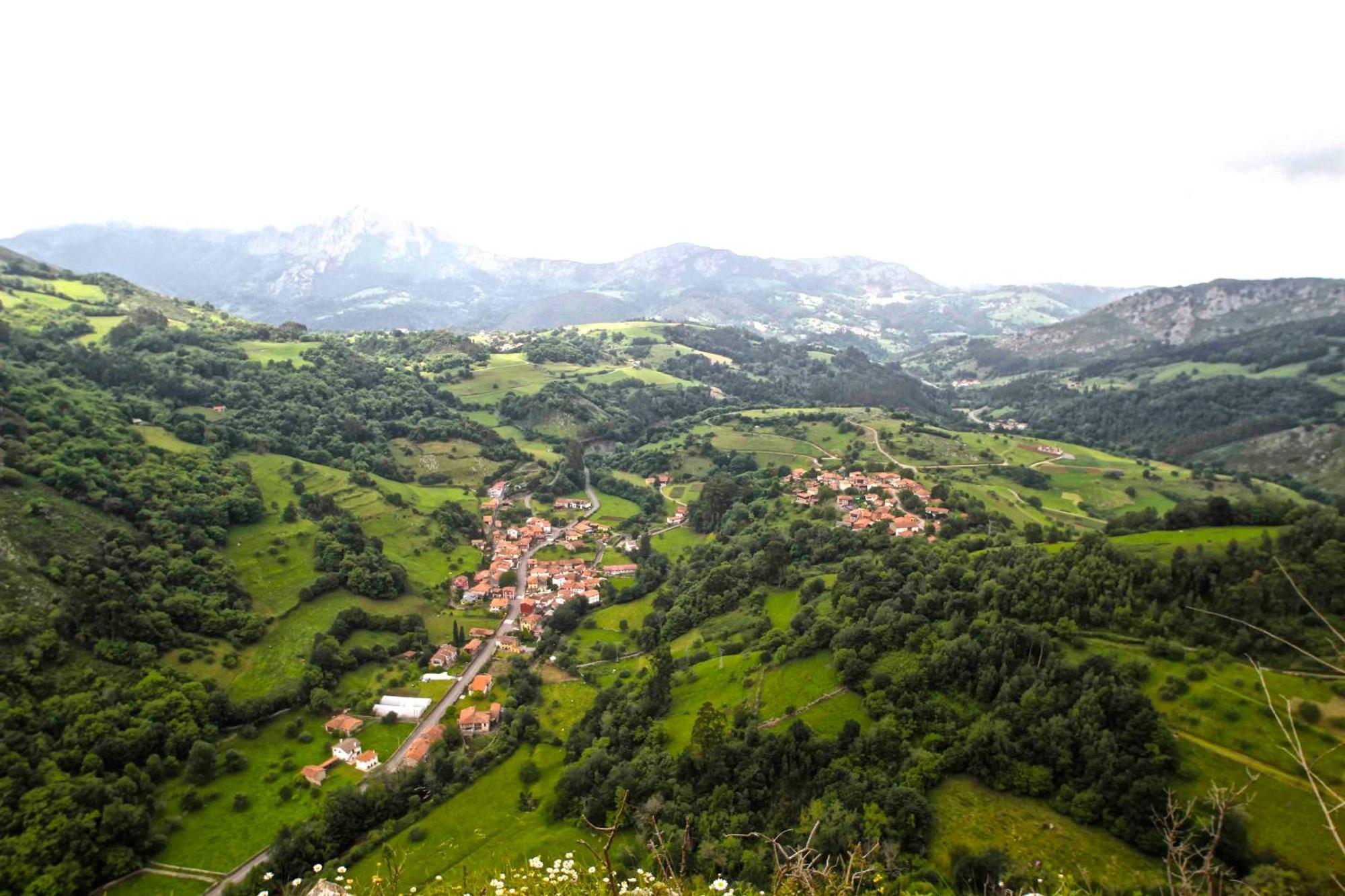 La Bolera Paraiso Astur Llanes Luaran gambar